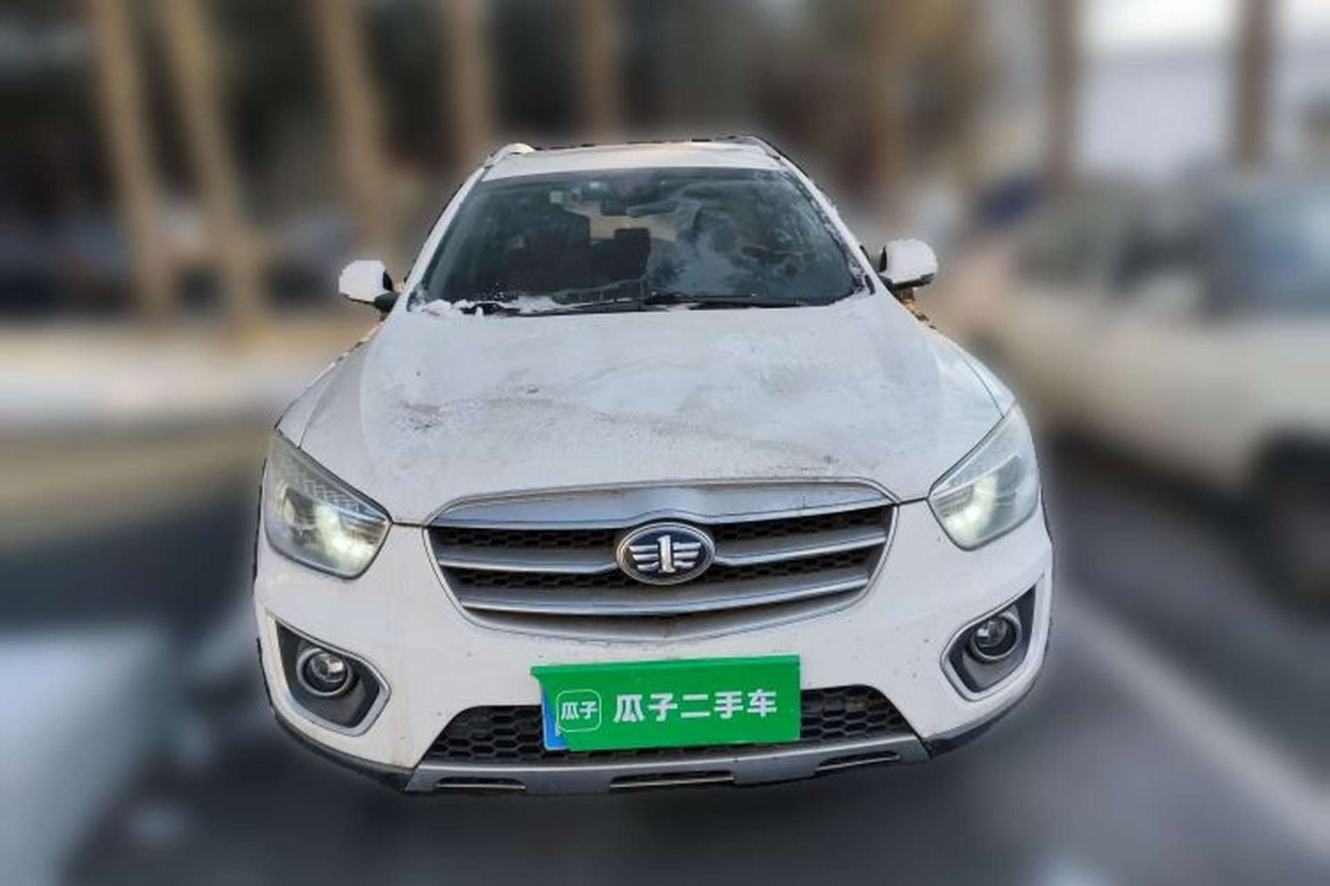 Used Bestune X80 2015 2.0L automatic luxury version Front