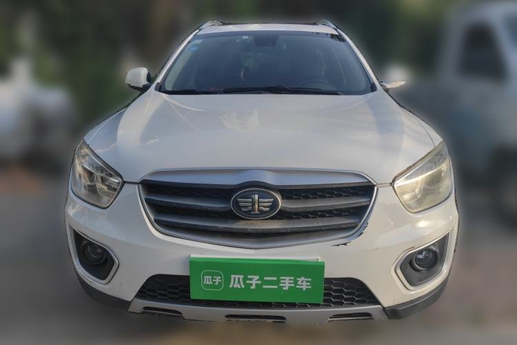 Used Bestune X80 2015 2.0L automatic luxury version Front