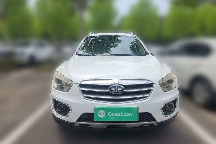 Used Bestune X80 2015 2.0L automatic luxury version Front