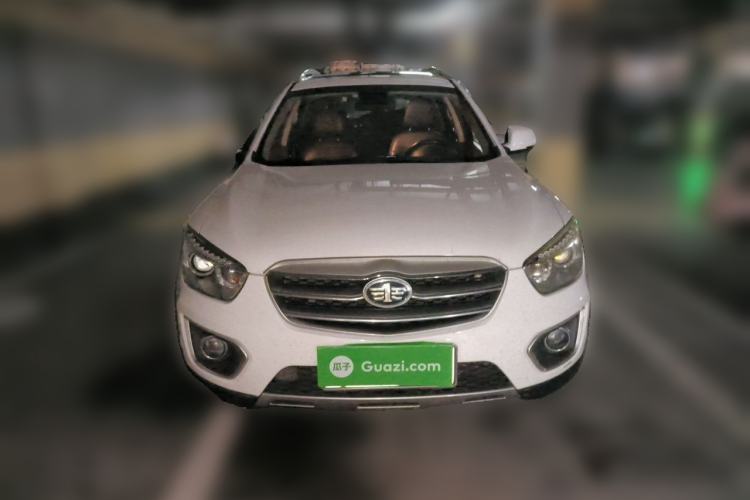 Used Bestune X80 2015 2.0L automatic luxury version Front
