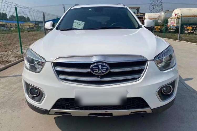Used Bestune X80 2015 2.0L automatic comfort version Front
