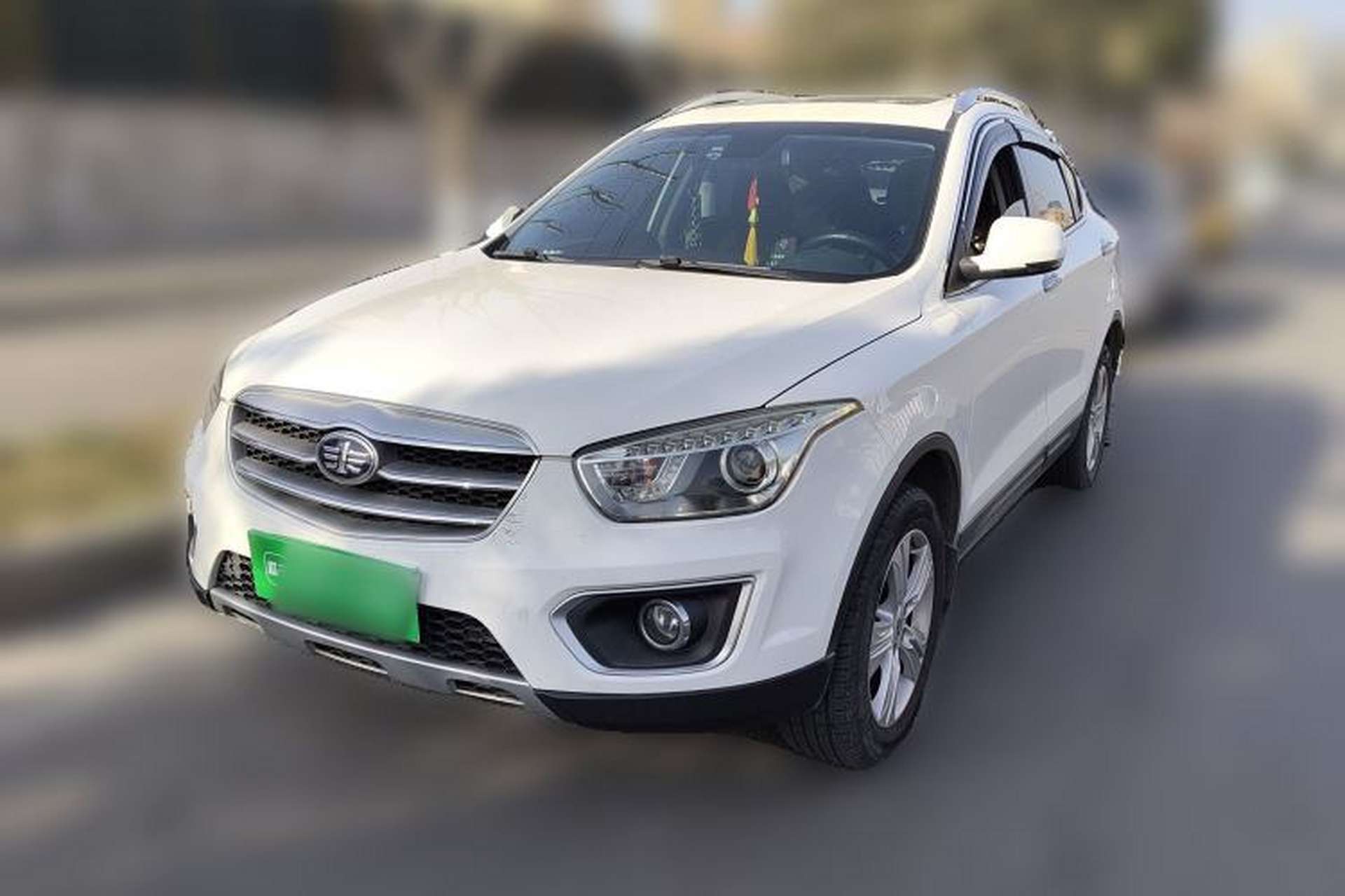 Used Bestune X80 2015 2.0L Automatic Comfort Anniversary Edition Front Left 45 Deg