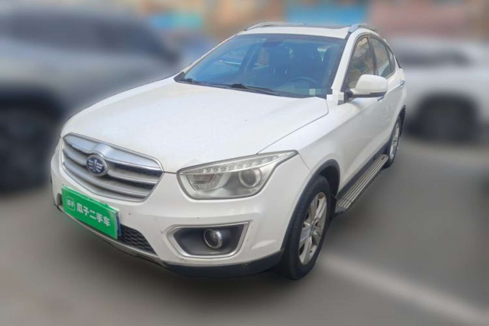 Used Bestune X80 2015 2.0L automatic luxury version Front Left 45 Deg