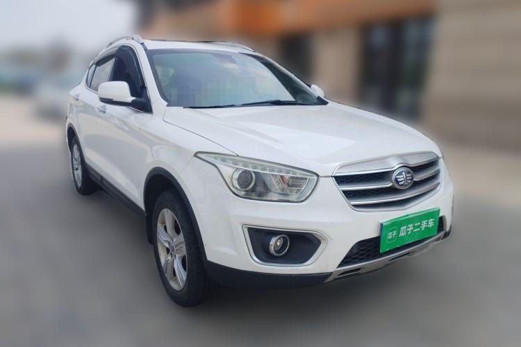 Used Bestune X80 2015 2.0L Automatic Comfort Anniversary Edition Front Right 45 Deg