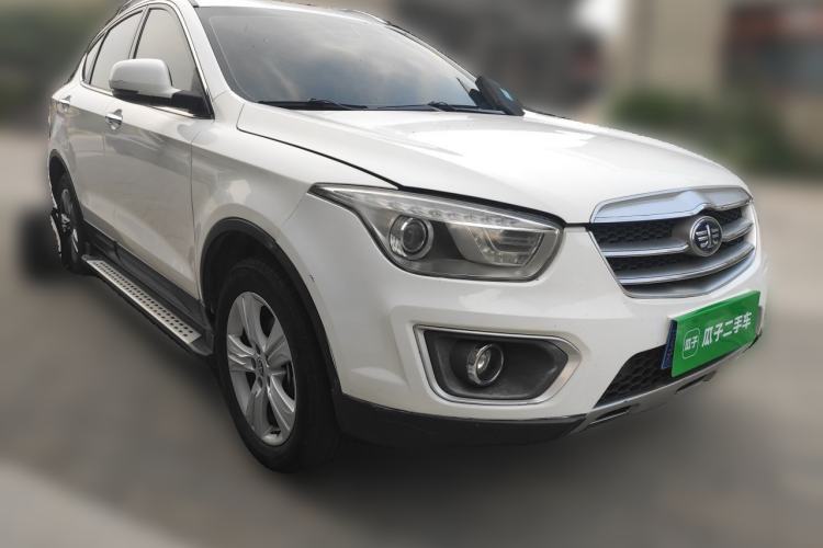 Used Bestune X80 2015 2.0L Automatic Comfort Anniversary Edition Front Right 45 Deg