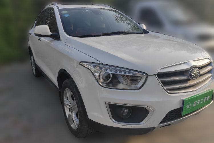 Used Bestune X80 2015 2.0L automatic luxury version Front Right 45 Deg