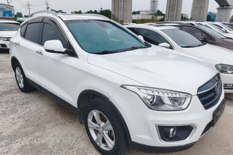 Used Bestune X80 2015 2.0L Manual Luxury Edition Front Right 45 Deg
