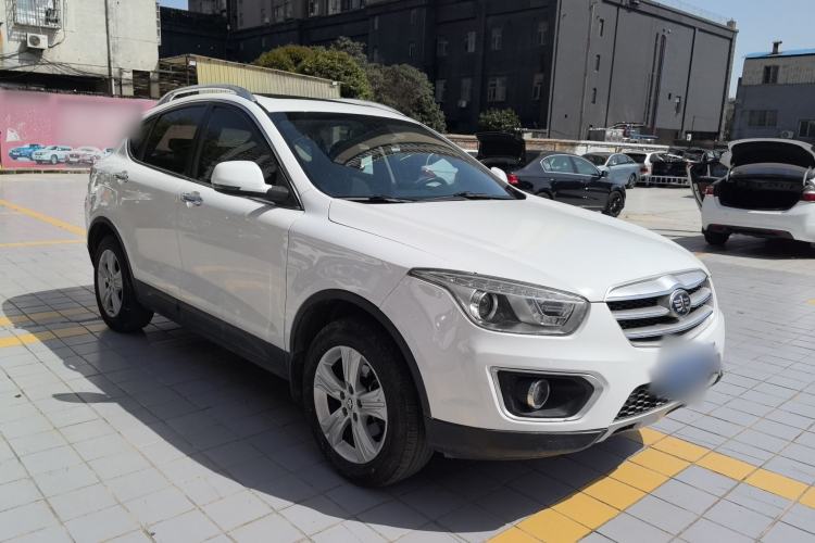 Used Bestune X80 2015 2.0L Automatic Comfort Anniversary Edition Front Right 45 Deg