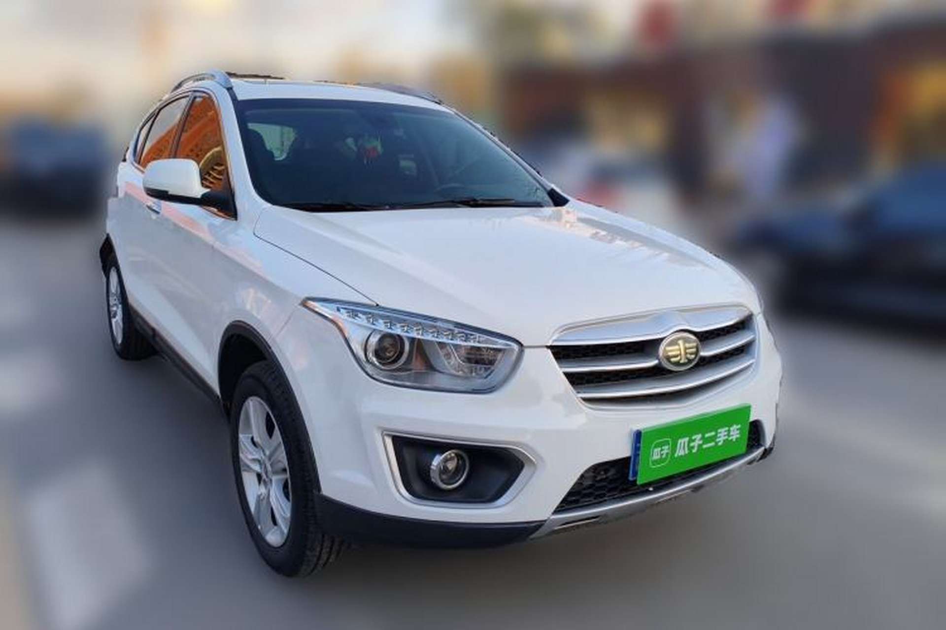 Used Bestune X80 2015 2.0L Automatic Comfort Anniversary Edition Front Right 45 Deg