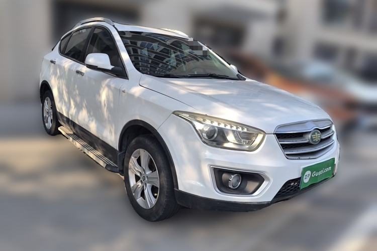 Used Bestune X80 2015 2.0L Automatic Comfort Anniversary Edition Front Right 45 Deg
