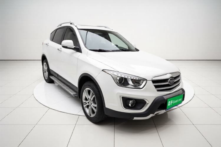 Used Bestune X80 2015 2.0L Automatic Comfort Anniversary Edition Front Right 45 Deg