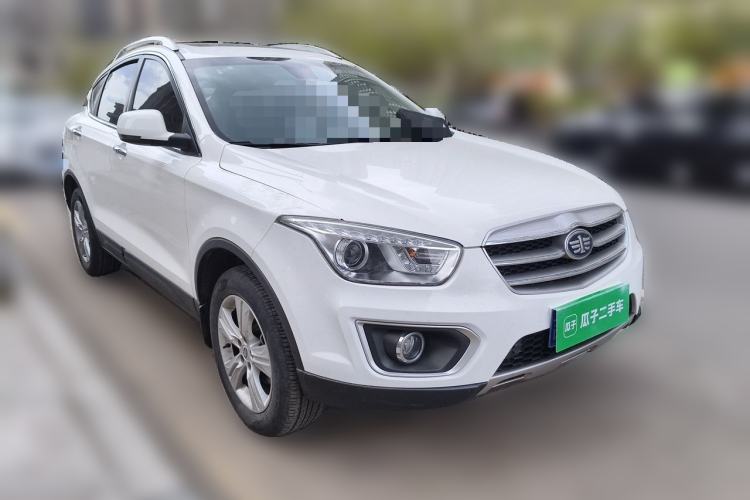 Used Bestune X80 2015 2.0L automatic luxury version Front Right 45 Deg