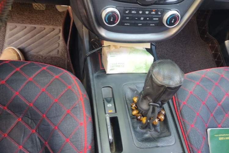 Used Bestune X80 2015 2.0L Manual Luxury Edition Gear Lever