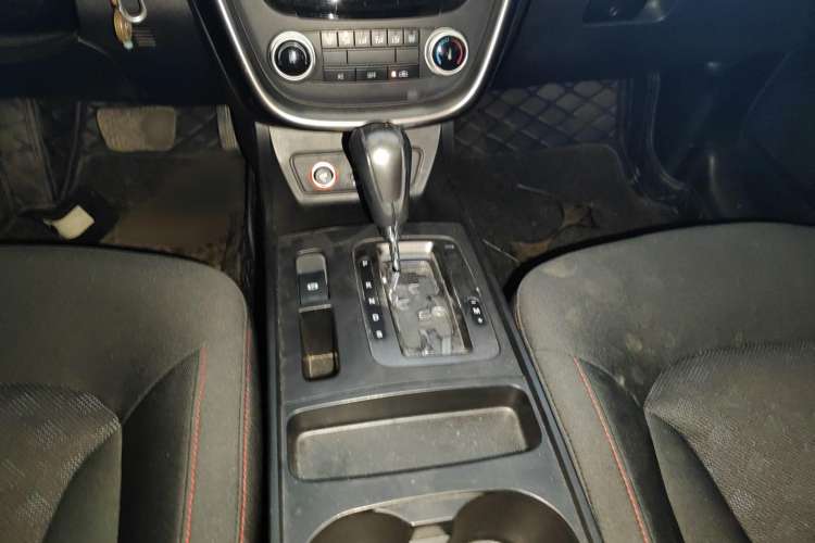Used Bestune X80 2015 2.0L automatic comfort version Gear Lever