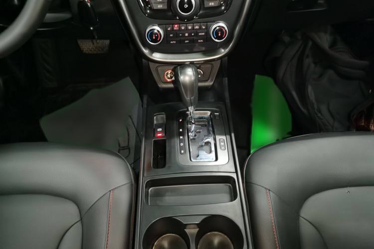 Used Bestune X80 2015 2.0L automatic luxury version Gear Lever