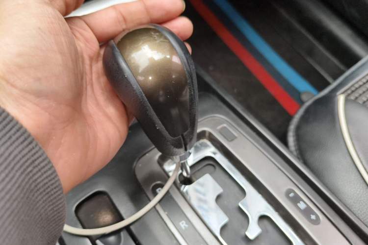 Used Bestune X80 2015 2.0L automatic luxury version Gear Lever
