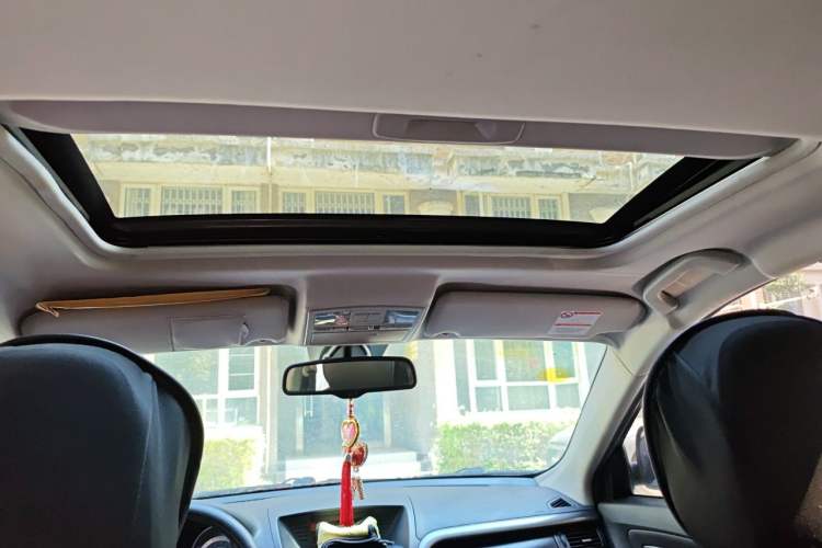 Used Bestune X80 2015 2.0L automatic comfort version Headliner