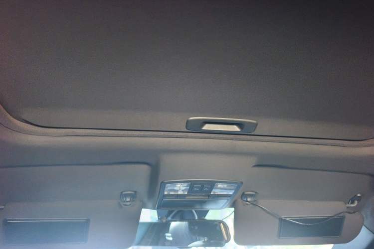 Used Bestune X80 2015 1.8T Automatic Sport Model Headliner