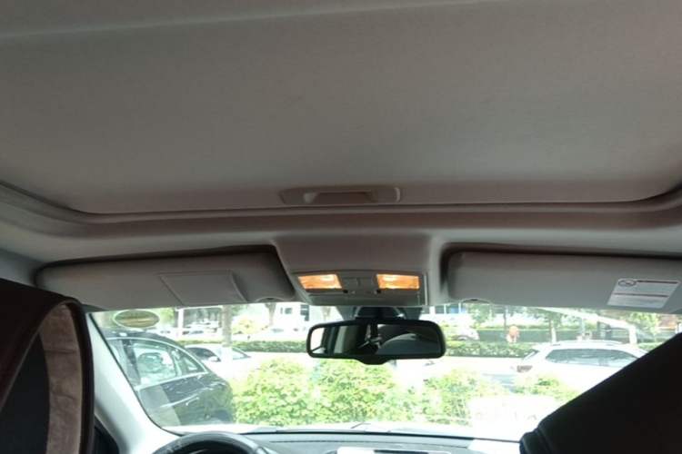 Used Bestune X80 2015 2.0L automatic comfort version Headliner