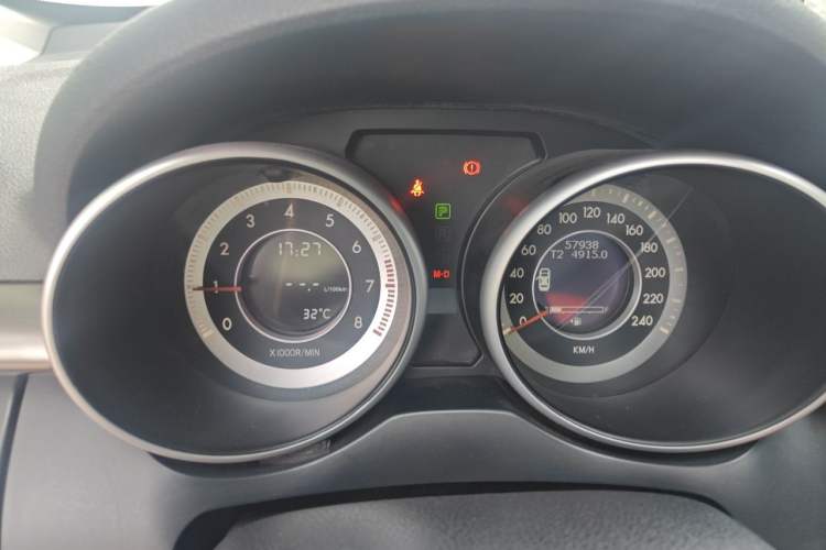 Used Bestune X80 2015 1.8T Automatic Luxury Model Instrument Cluster