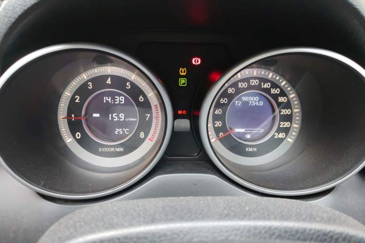 Used Bestune X80 2015 1.8T Automatic Sport Model Instrument Cluster