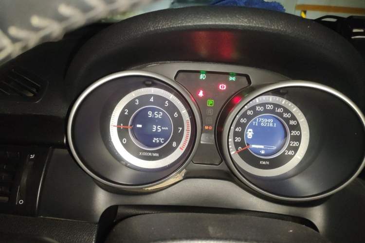 Used Bestune X80 2015 2.0L Automatic Comfort Anniversary Edition Instrument Cluster