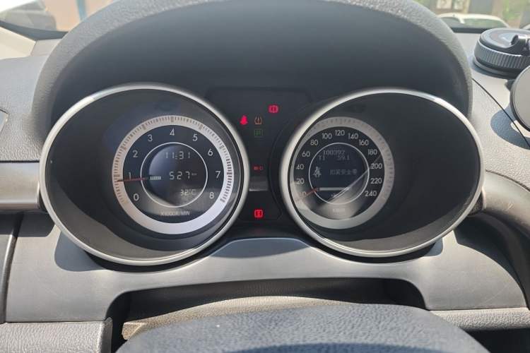 Used Bestune X80 2015 2.0L automatic luxury version Instrument Cluster
