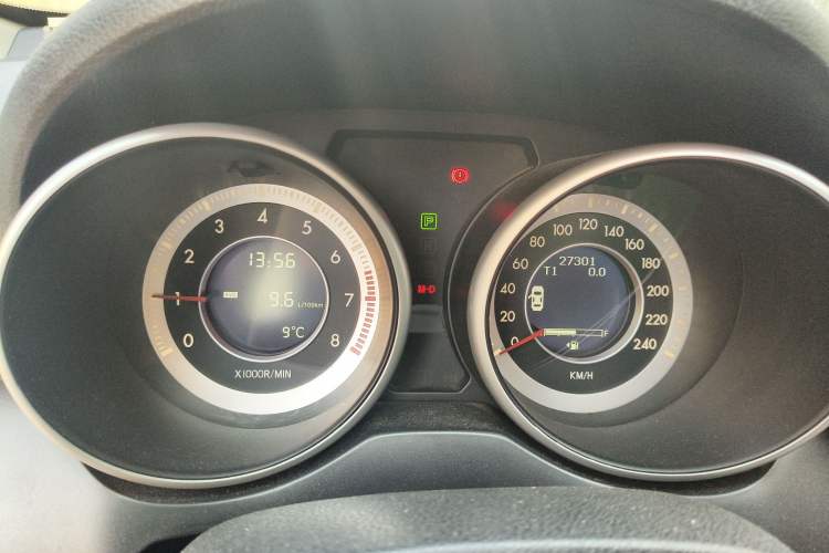 Used Bestune X80 2015 2.0L Automatic Comfort Anniversary Edition Instrument Cluster