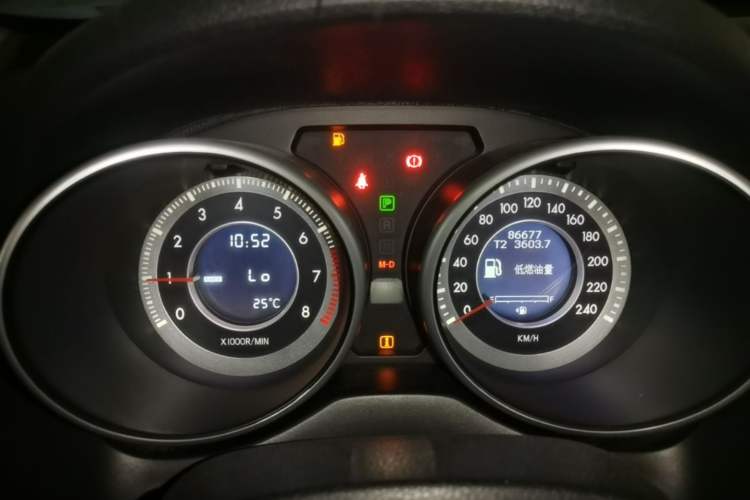 Used Bestune X80 2015 2.0L Automatic Comfort Anniversary Edition Instrument Cluster