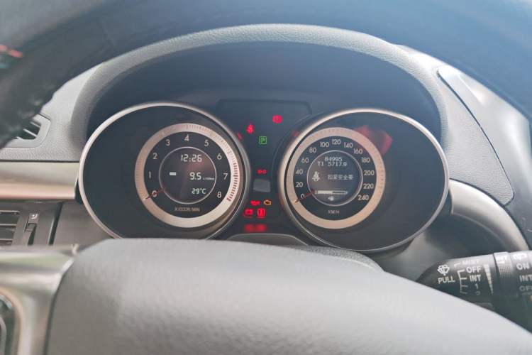 Used Bestune X80 2015 2.0L automatic comfort version Instrument Cluster