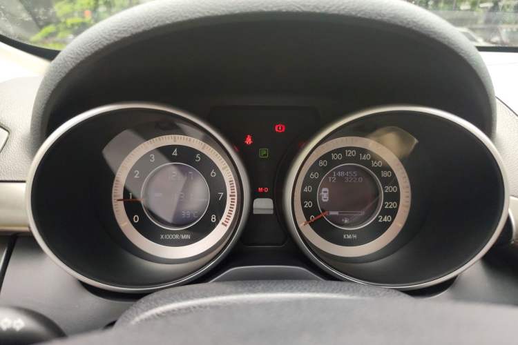 Used Bestune X80 2015 2.0L automatic comfort version Instrument Cluster