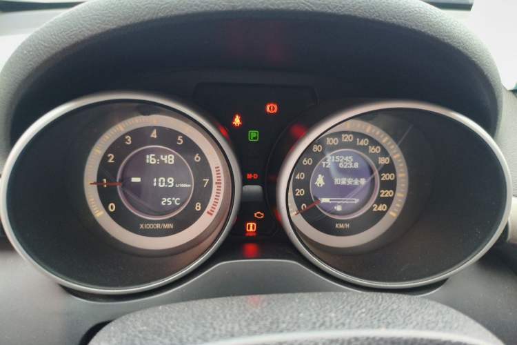 Used Bestune X80 2015 1.8T Automatic Luxury Model Instrument Cluster