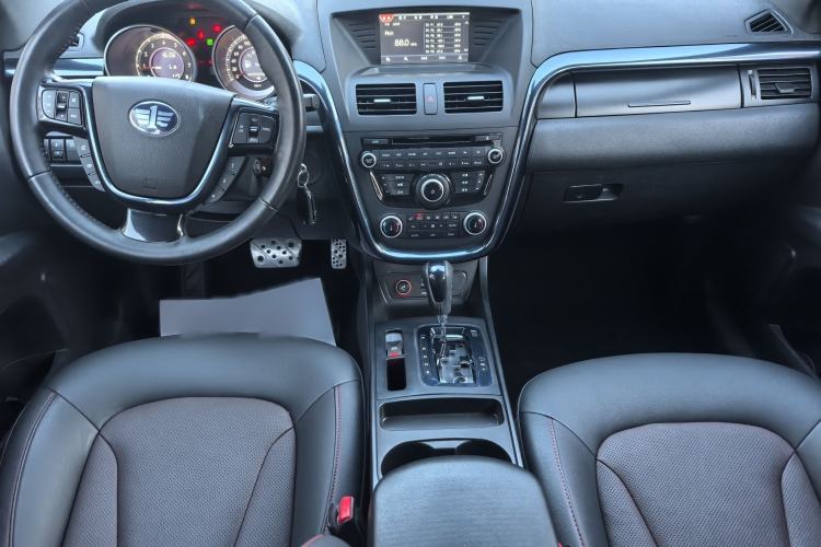 Used Bestune X80 2015 1.8T Automatic Sport Model Interior 1