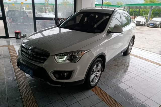 Used Bestune X80 2015 2.0L automatic comfort version