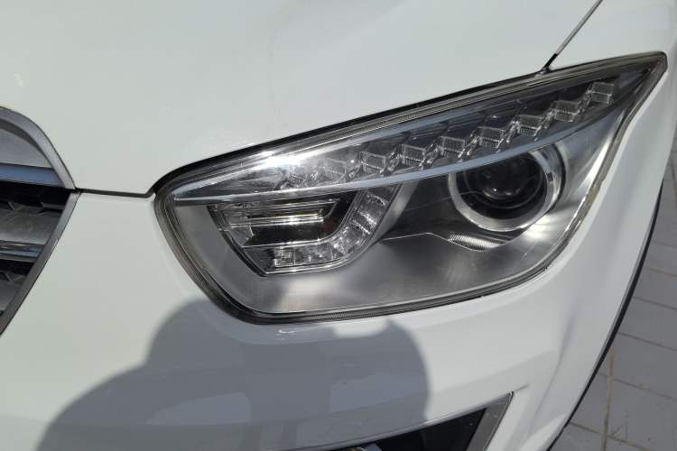 Used Bestune X80 2015 2.0L Automatic Comfort Anniversary Edition Left Front Headlight