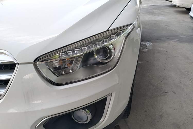 Used Bestune X80 2015 2.0L Automatic Comfort Anniversary Edition Left Front Headlight