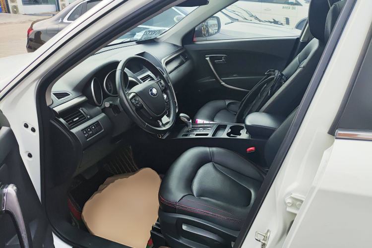 Used Bestune X80 2015 2.0L automatic comfort version Left Front Seat
