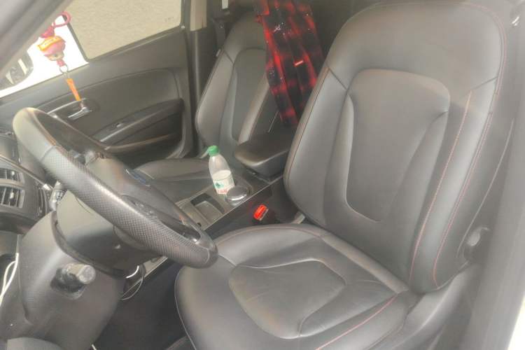 Used Bestune X80 2015 2.0L automatic luxury version Left Front Seat