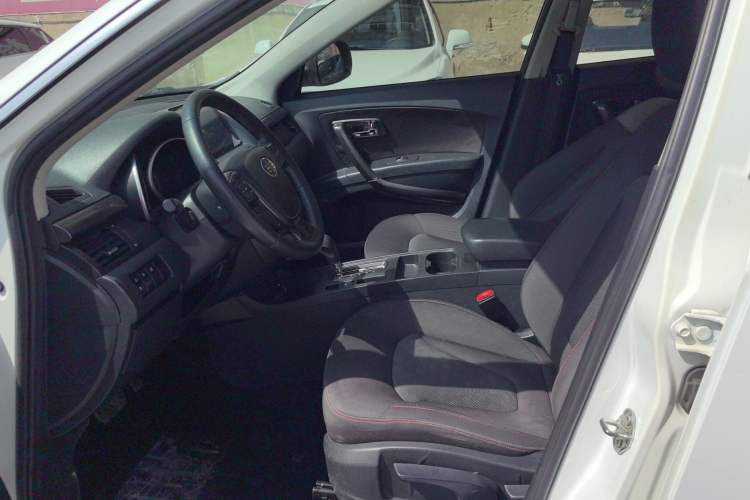 Used Bestune X80 2015 2.0L Automatic Comfort Anniversary Edition Left Front Seat