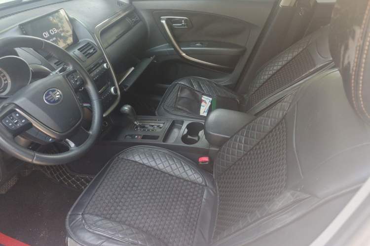 Used Bestune X80 2015 2.0L Automatic Comfort Anniversary Edition Left Front Seat