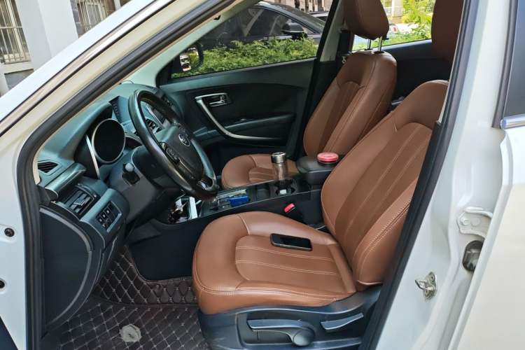 Used Bestune X80 2015 2.0L Automatic Comfort Anniversary Edition Left Front Seat