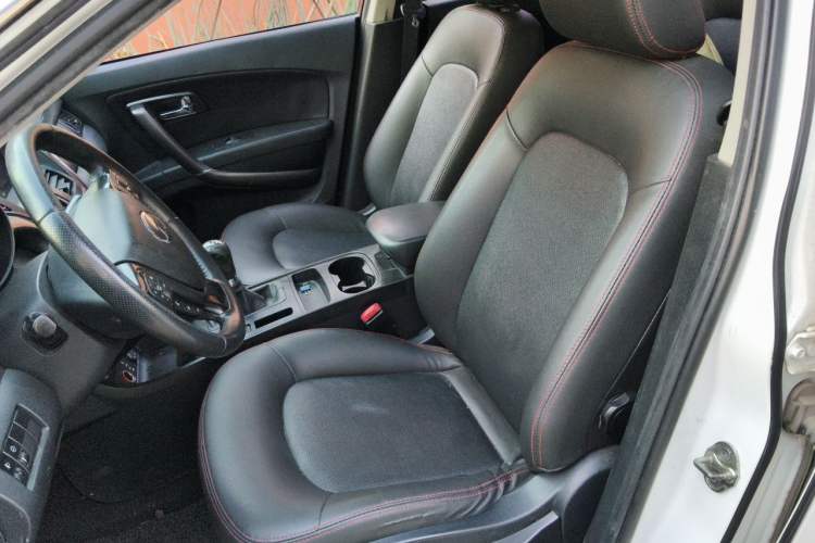 Used Bestune X80 2015 2.0L Manual Base Version Left Front Seat