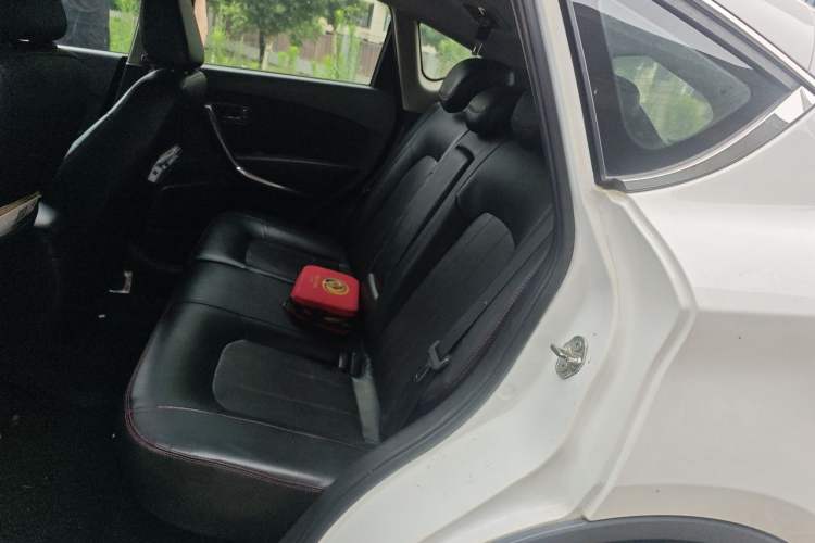 Used Bestune X80 2015 2.0L Automatic Comfort Anniversary Edition Left Rear Seat