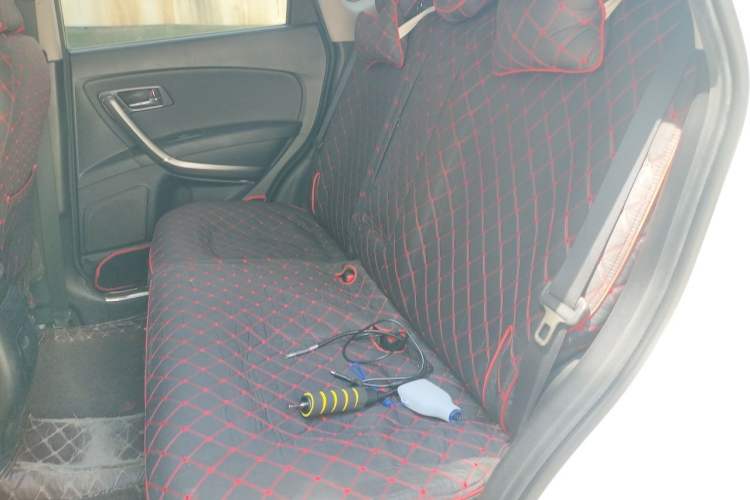 Used Bestune X80 2015 2.0L Manual Luxury Edition Left Rear Seat
