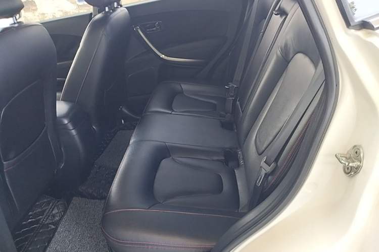 Used Bestune X80 2015 2.0L Automatic Comfort Anniversary Edition Left Rear Seat