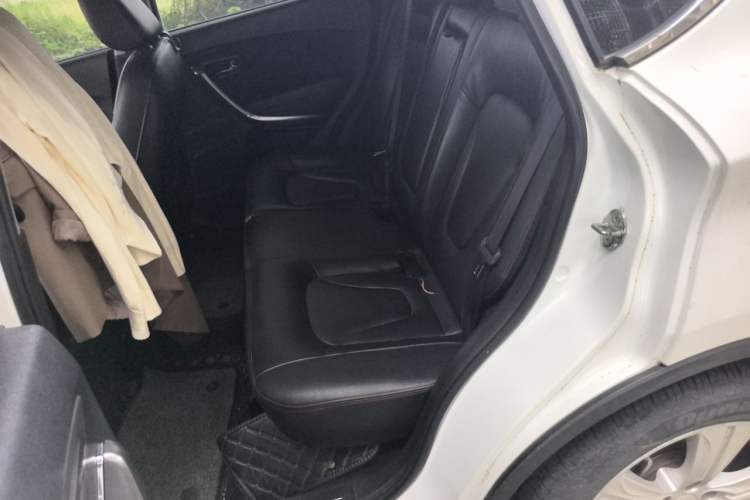 Used Bestune X80 2015 2.0L Automatic Comfort Anniversary Edition Left Rear Seat