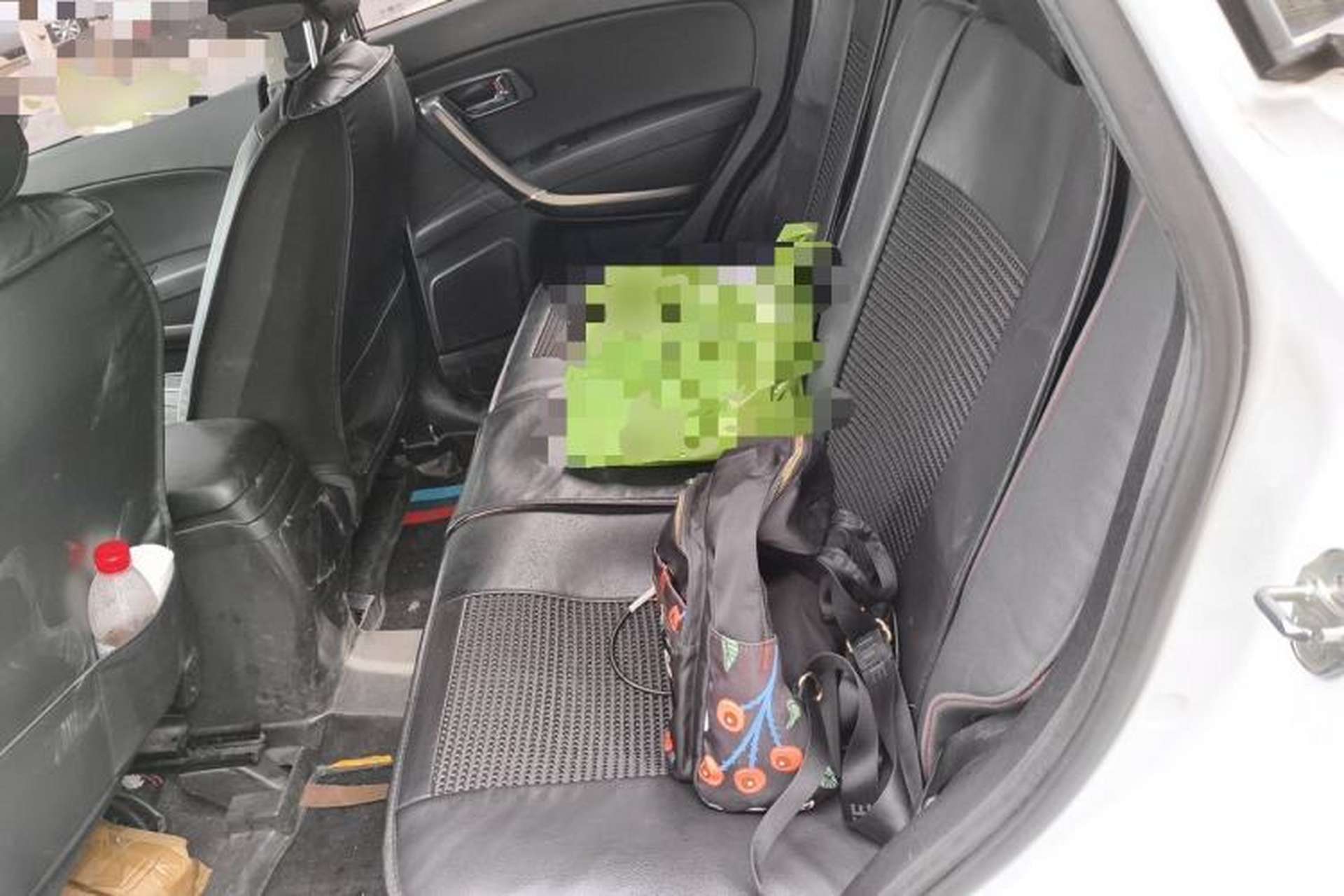 Used Bestune X80 2015 2.0L automatic luxury version Left Rear Seat