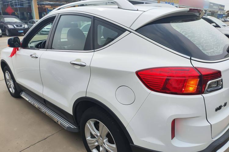 Used Bestune X80 2015 2.0L automatic comfort version Left Side