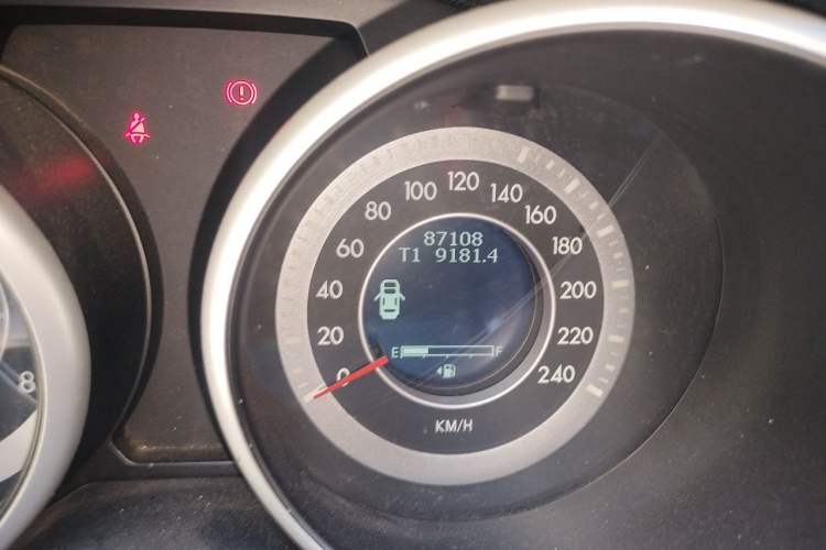 Used Bestune X80 2015 2.0L Manual Luxury Edition Odometer Close Up