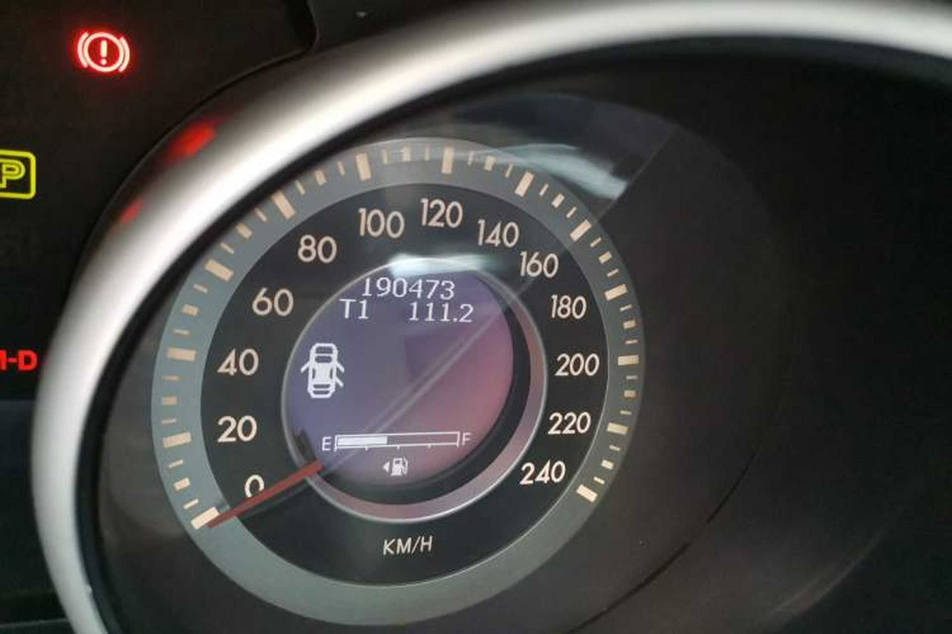 Used Bestune X80 2015 1.8T Automatic Luxury Model Odometer Close Up